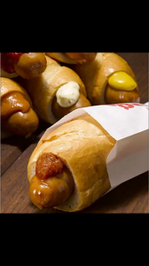 2_clover_frenchdog