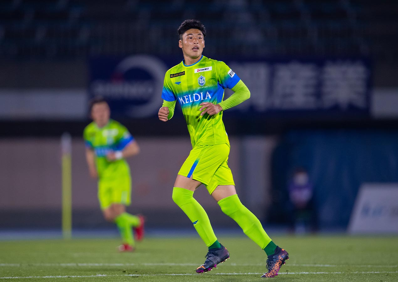 ONLYONESTORY] 29FW 鈴木 章斗 « 湘南ベルマーレ公式サイト