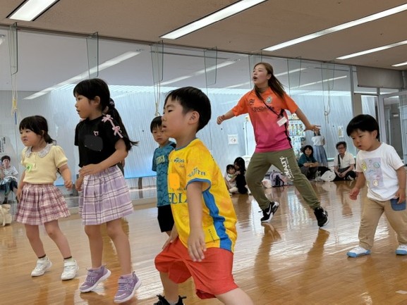 リズムダンス教室の様子1